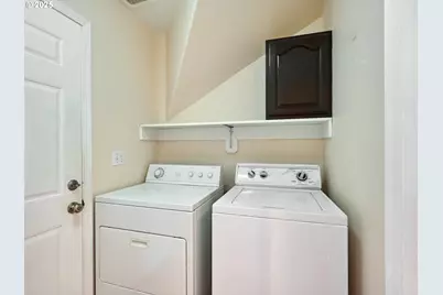 331 SE 9th Ave, Canby, OR 97013 - Photo 24