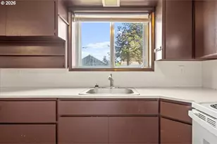 5103 NE 42nd Ave, Portland, OR 97218 - Photo 8