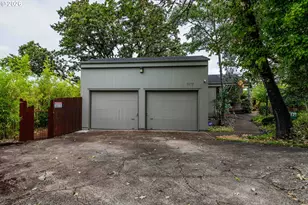 1172 SE Hawthorne Dr, Roseburg, OR 97470 - Photo 34