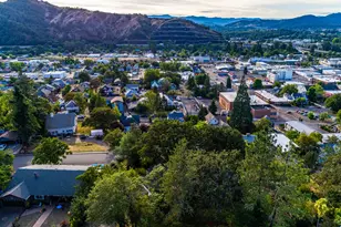 1172 SE Hawthorne Dr, Roseburg, OR 97470 - Photo 48