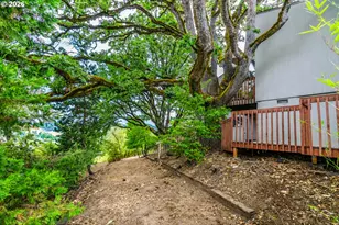 1172 SE Hawthorne Dr, Roseburg, OR 97470 - Photo 42