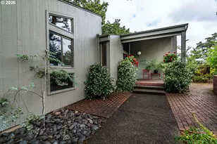 1172 SE Hawthorne Dr, Roseburg, OR 97470 - Photo 4