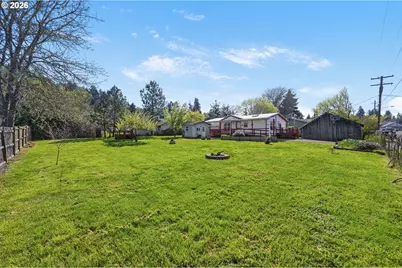 912 Ash St, Brownsville, OR 97327 - Photo 36