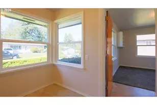 853 W 15th St, Coquille, OR 97423 - Photo 14