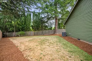 4249 NE Meadow Ln, Hillsboro, OR 97124 - Photo 32