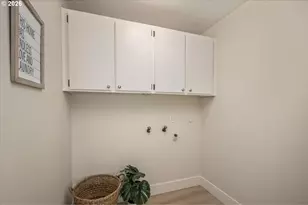 4249 NE Meadow Ln, Hillsboro, OR 97124 - Photo 26