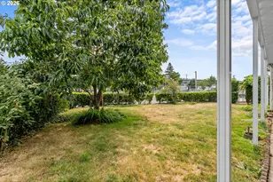 8951 SE Fuller Rd, Happy Valley, OR 97086 - Photo 6