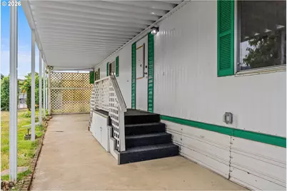 8951 SE Fuller Rd, Happy Valley, OR 97086 - Photo 10