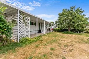 8951 SE Fuller Rd, Happy Valley, OR 97086 - Photo 8