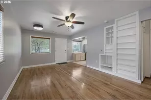 6811 SE 87th Ave, Portland, OR 97266 - Photo 12