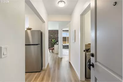 708 N Killingsworth St #12, Portland, OR 97217 - Photo 6