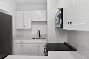 708 N Killingsworth St, Portland, OR 97217 - Photo 14