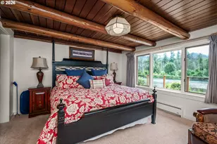 49482 McKenzie Hwy, Vida, OR 97488 - Photo 10