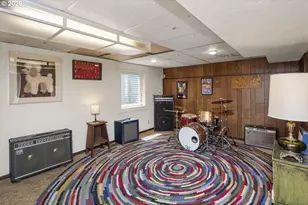 13704 SE Salmon St, Portland, OR 97233 - Photo 36