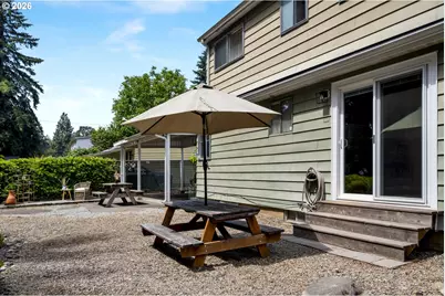 13704 SE Salmon St, Portland, OR 97233 - Photo 42
