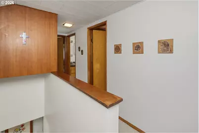 13704 SE Salmon St, Portland, OR 97233 - Photo 24