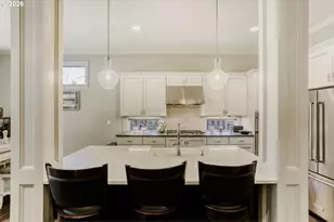 9809 SE Nicholas Dr, Happy Valley, OR 97086 - Photo 6