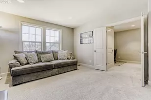 9809 SE Nicholas Dr, Happy Valley, OR 97086 - Photo 16