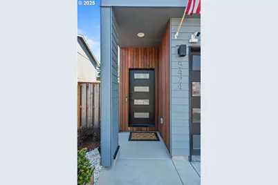 5424 SE Knapp St, Portland, OR 97206 - Photo 2