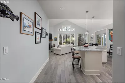 6315 SW Arbor Dr, South Beach, OR 97366 - Photo 2
