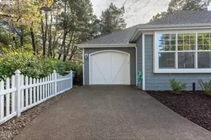 6315 SW Arbor Dr, South Beach, OR 97366 - Photo 28
