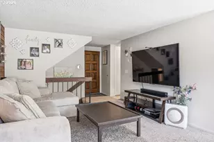 2635 E Wilshire Dr, Eugene, OR 97405 - Photo 8