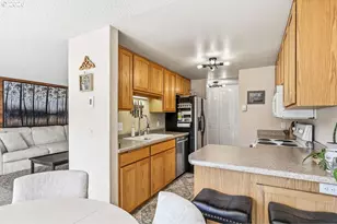 2635 E Wilshire Dr, Eugene, OR 97405 - Photo 16