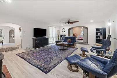4000 E 24th Ave, Eugene, OR 97403 - Photo 10