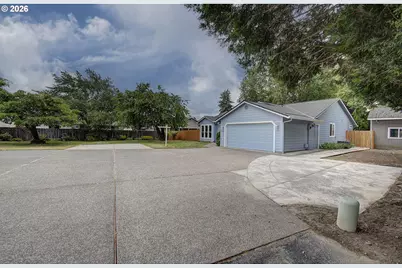 10403 NW 15th Ave, Vancouver, WA 98685 - Photo 4