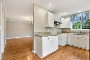 1460 4th St, Astoria, OR 97103 - Photo 4