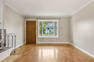 1460 4th St, Astoria, OR 97103 - Photo 8