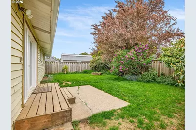 1460 4th St, Astoria, OR 97103 - Photo 24