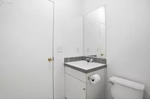 6900 SW 195th Ave, Beaverton, OR 97007 - Photo 20