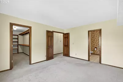 10810 SE Vista View Ln, Happy Valley, OR 97086 - Photo 14