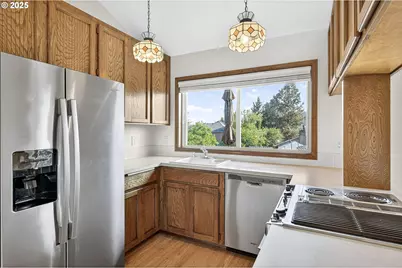 10810 SE Vista View Ln, Happy Valley, OR 97086 - Photo 6