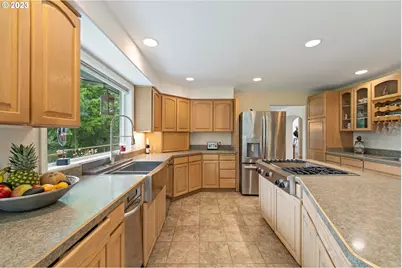 95037 Haynes Way Ln, North Bend, OR 97459 - Photo 8