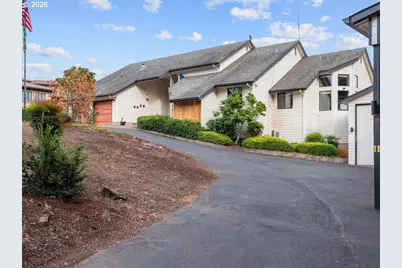 4000 Eola Dr NW, Salem, OR 97304 - Photo 2