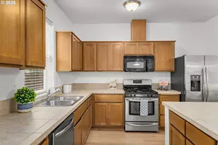 18646 SW Hideo Ct, Beaverton, OR 97003 - Photo 8