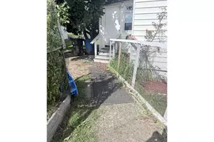 1000 N 8th St, Reedsport, OR 97467 - Photo 4