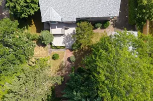 1915 NW Cascade Heights Dr, Albany, OR 97321 - Photo 8