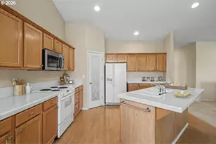 1915 NW Cascade Heights Dr, Albany, OR 97321 - Photo 28
