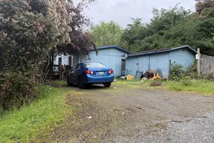 521 NW Harrison St, Canyonville, OR 97417 - Photo 1