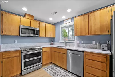 1979 SE 63rd Ave, Hillsboro, OR 97123 - Photo 16