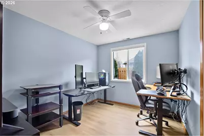 1979 SE 63rd Ave, Hillsboro, OR 97123 - Photo 24