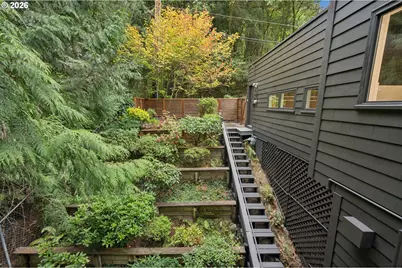 2538 SW Sherwood Dr, Portland, OR 97201 - Photo 28