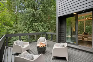 2538 SW Sherwood Dr, Portland, OR 97201 - Photo 12