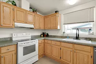 1247 Boardwalk Ave, Molalla, OR 97038 - Photo 14