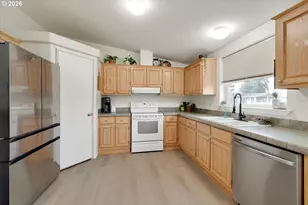 1247 Boardwalk Ave, Molalla, OR 97038 - Photo 16