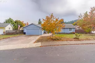 1393 SW Alexander Dr, Dallas, OR 97338 - Photo 2