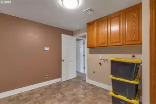 1393 SW Alexander Dr, Dallas, OR 97338 - Photo 26